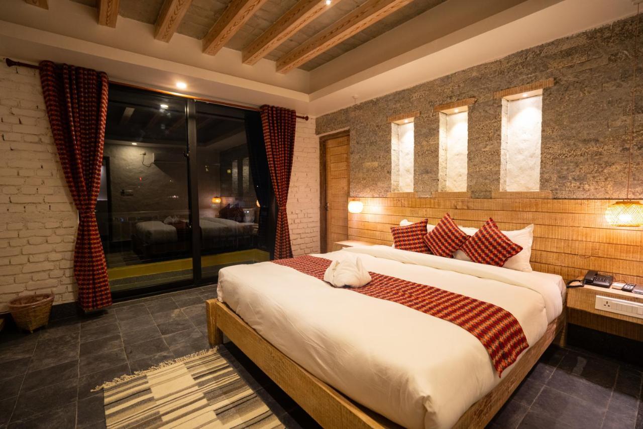 פוקהרה Hotel Mera Peak Private Limited מראה חיצוני תמונה