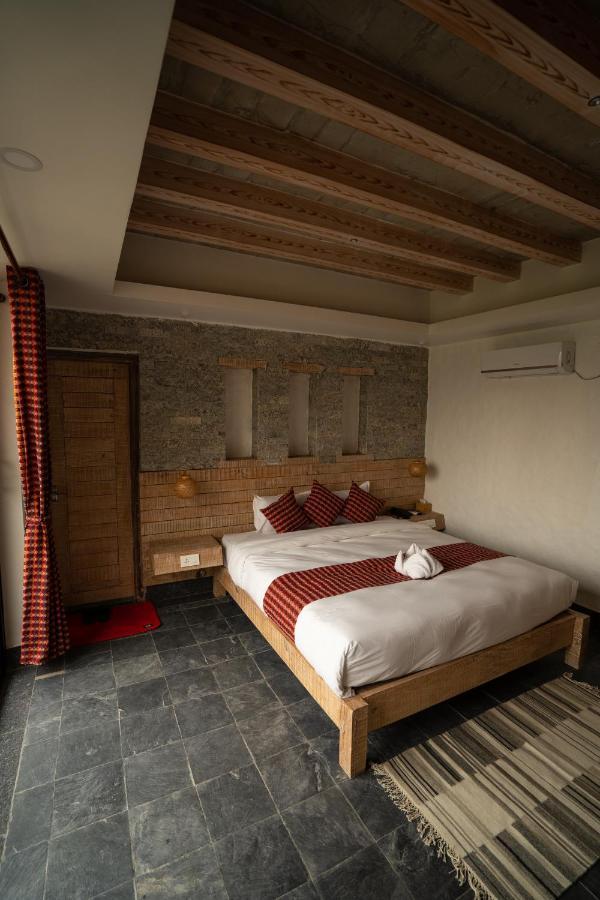 פוקהרה Hotel Mera Peak Private Limited מראה חיצוני תמונה